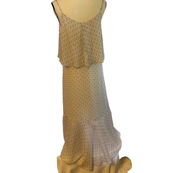 Kari High Low Ruffle Maxi Dress size Medium - Picture 7 of 7